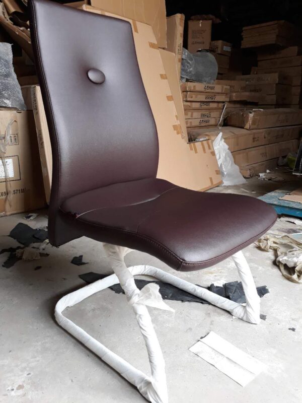 Ghế chân quỳ hội nghị bọc da hàng nhập khẩu AMA Furniture
