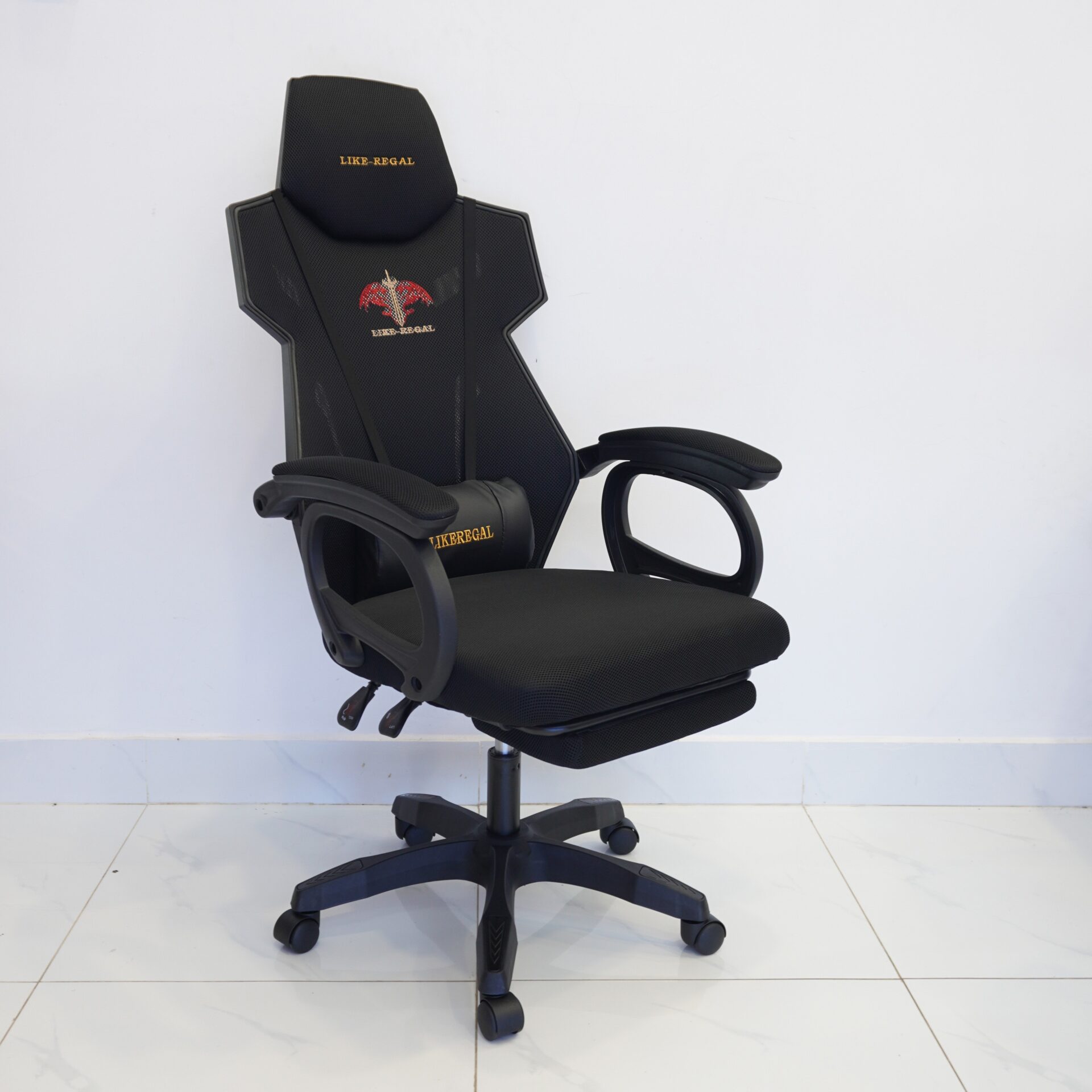 z4585239238426_5b1823b8288a5c80efef7befa5b1e6b5 Ghế gaming công thái hoc ngả lưng thư giãn có gối rung massage màu sắc đa dạng và đẹp mắt phù hợp không gian làm việc và bàn gaming với chất liệu lưới thoáng mát đến từ AMA FURNITURE